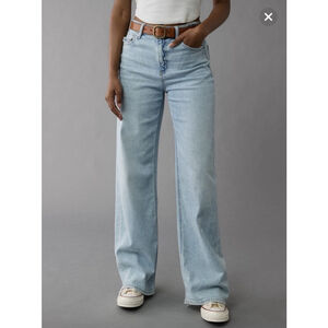 American Eagle AE Stretch Super High-Waisted Baggy Wide-Leg Jean Sz 2 Short